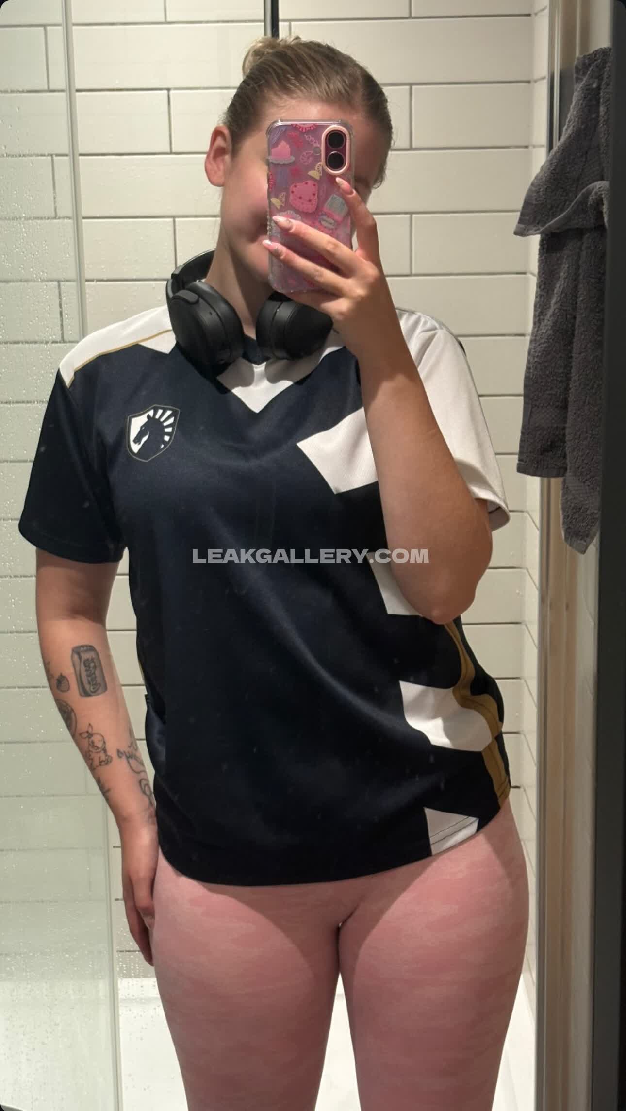 Laraschofield Exclusive Leaked Nude OnlyFans #7799250