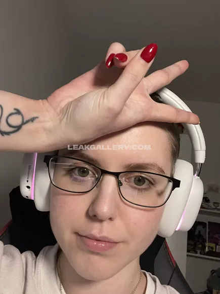 Laraschofield 独占リークされたOnlyFansヌード #7795333