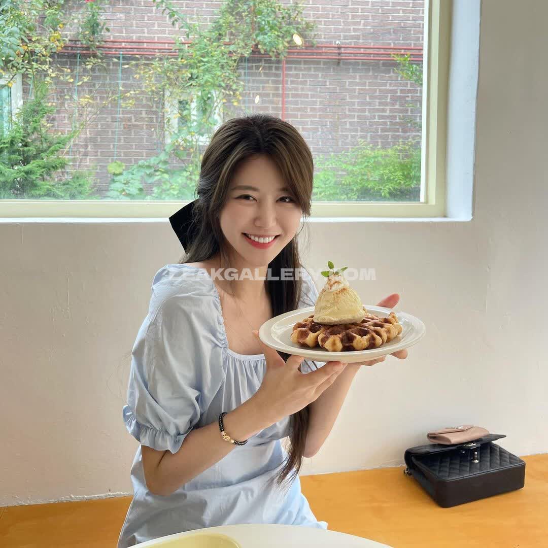 Leehwasi Exclusive Leaked Nude OnlyFans #8040482