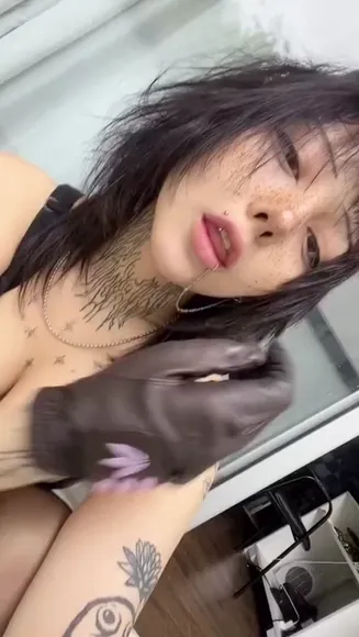 Leptotyphlops_ Gloved Hand On Lips OnlyFans Video Leaked