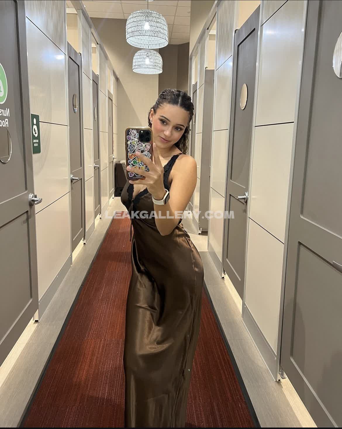 Macaiyla Exklusiv geleakte Nacktbilder von OnlyFans #7222018