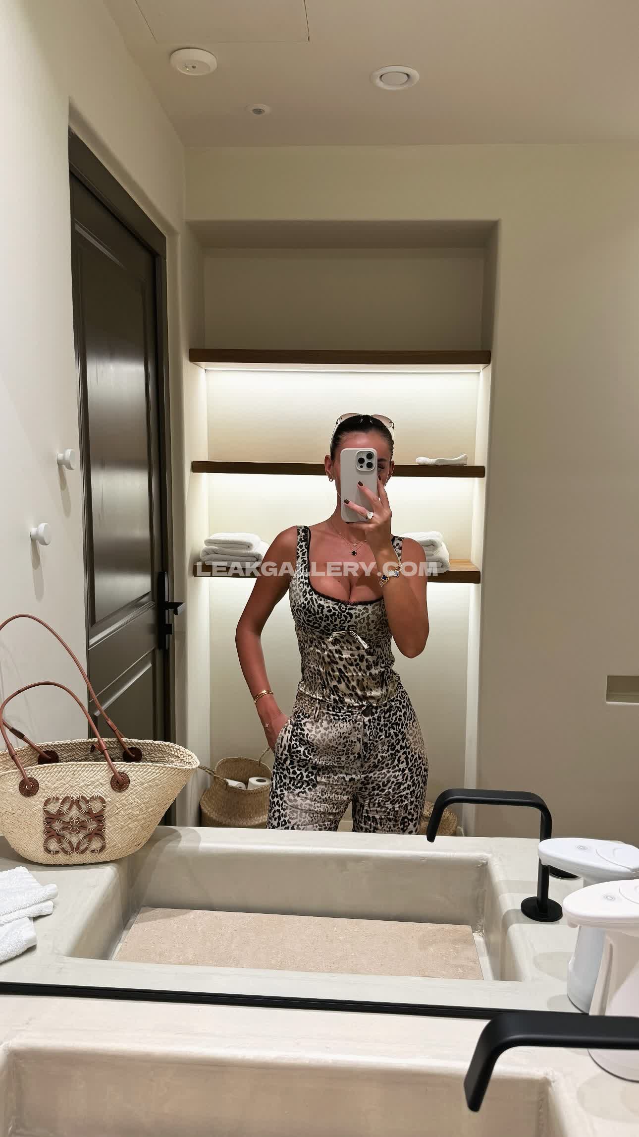 Maddycheary / maddy_cheary Exklusiv geleakte Nacktbilder von OnlyFans #3830835