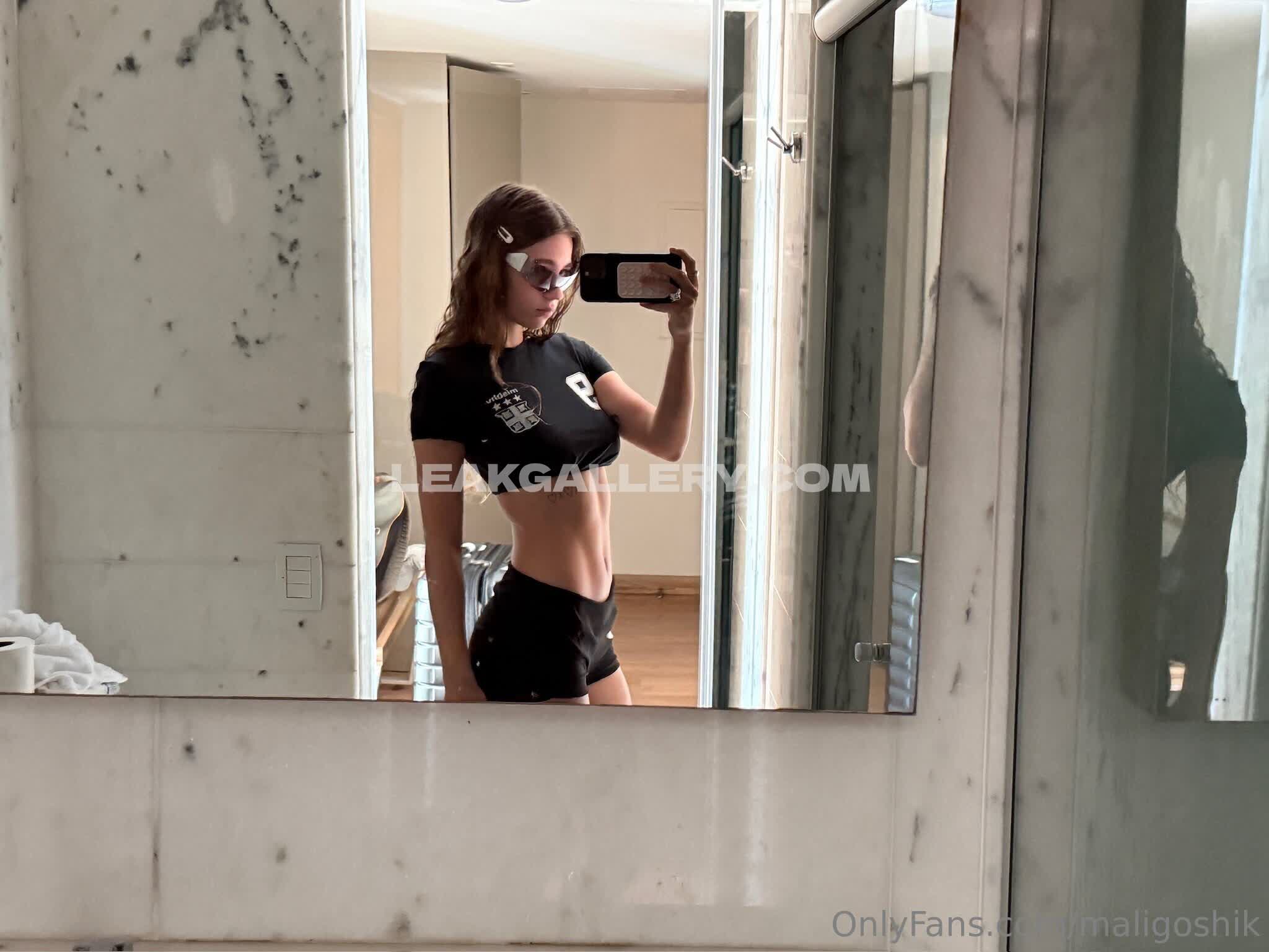Maligoshik OnlyFans Nudi in Esclusiva Trapela #4913797
