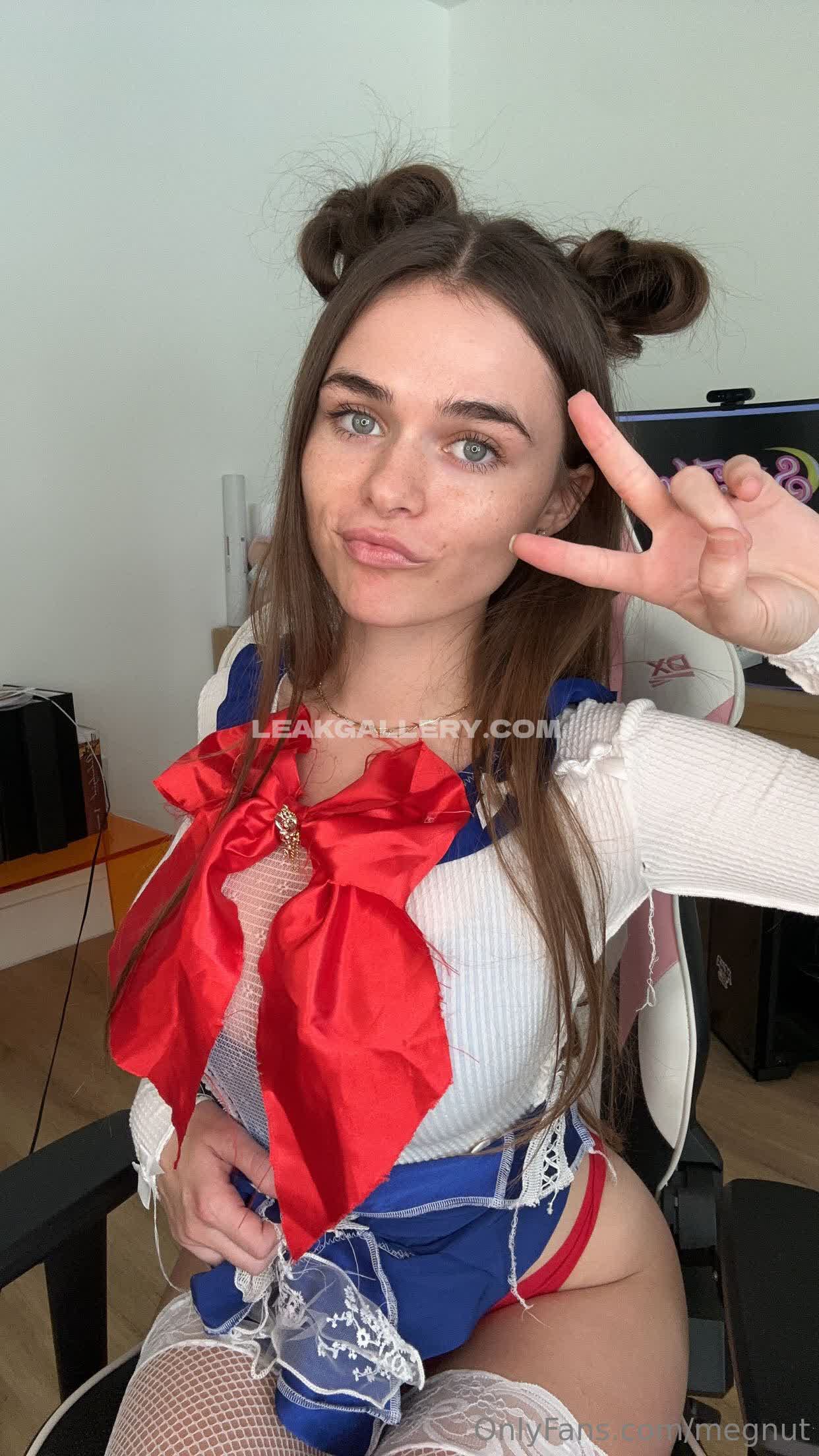 Megnut / meggnut / megnutt OnlyFans Nudi in Esclusiva Trapela #4979231