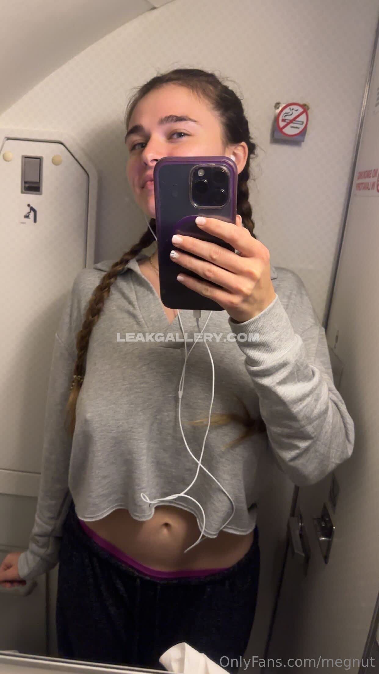 Megnut / meggnut / megnutt Exklusiv geleakte Nacktbilder von OnlyFans #7227771