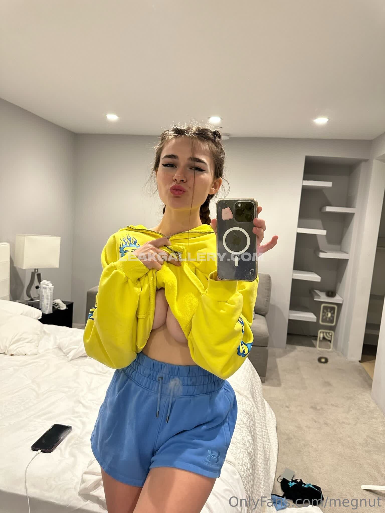 Megnut / meggnut / megnutt Exklusiv geleakte Nacktbilder von OnlyFans #4979236