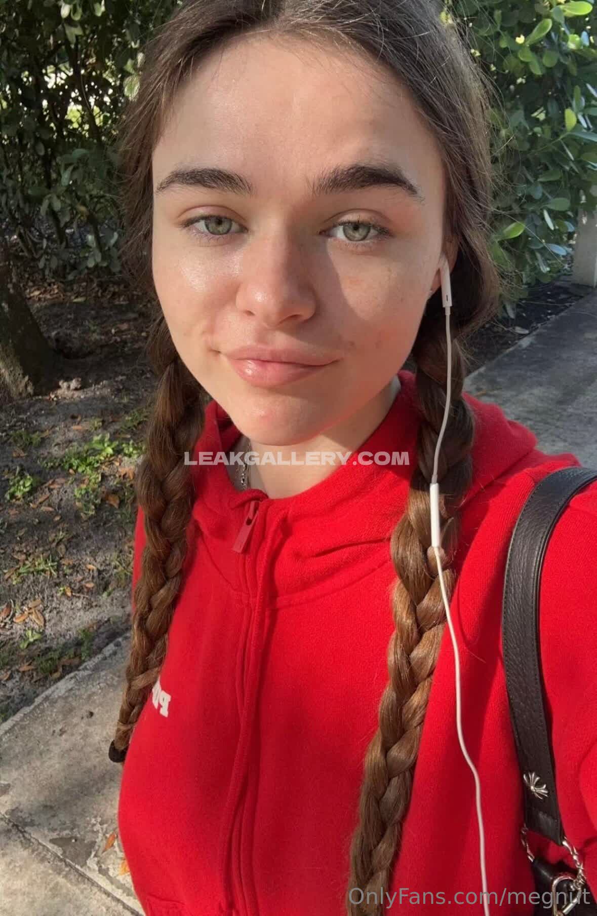 Megnut / meggnut / megnutt OnlyFans Nudi in Esclusiva Trapela #4979981