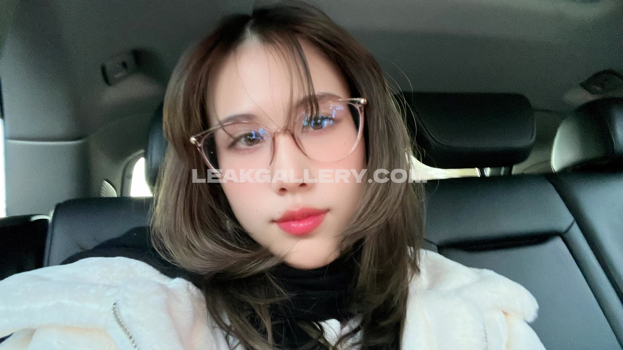 Megugami_ Exclusieve gelekte naaktcontent van OnlyFans #7576725