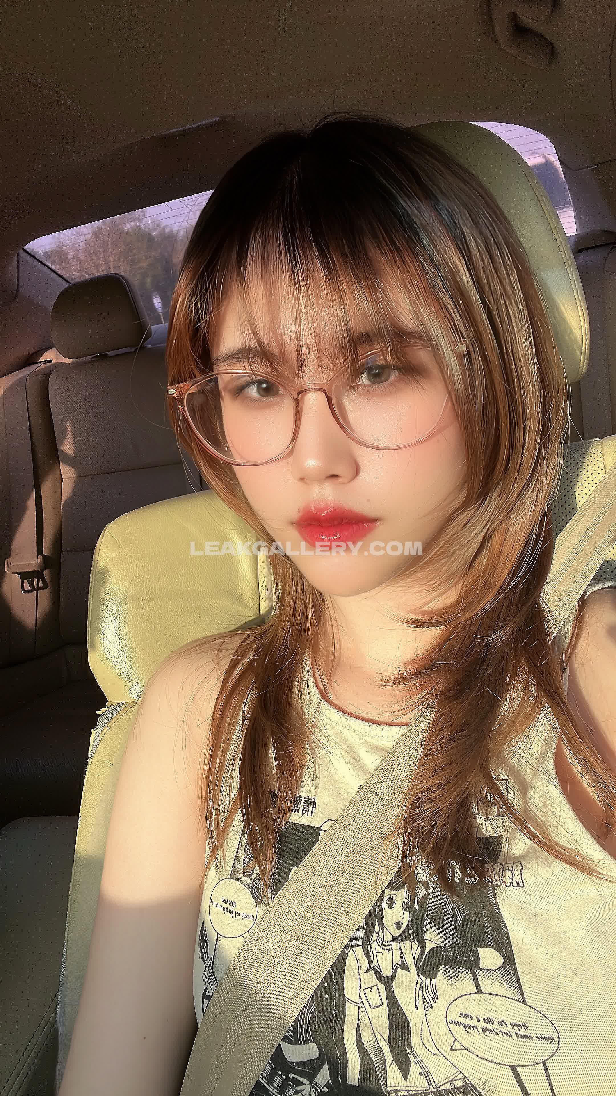 Megugami_ Exclusieve gelekte naaktcontent van OnlyFans #7552137
