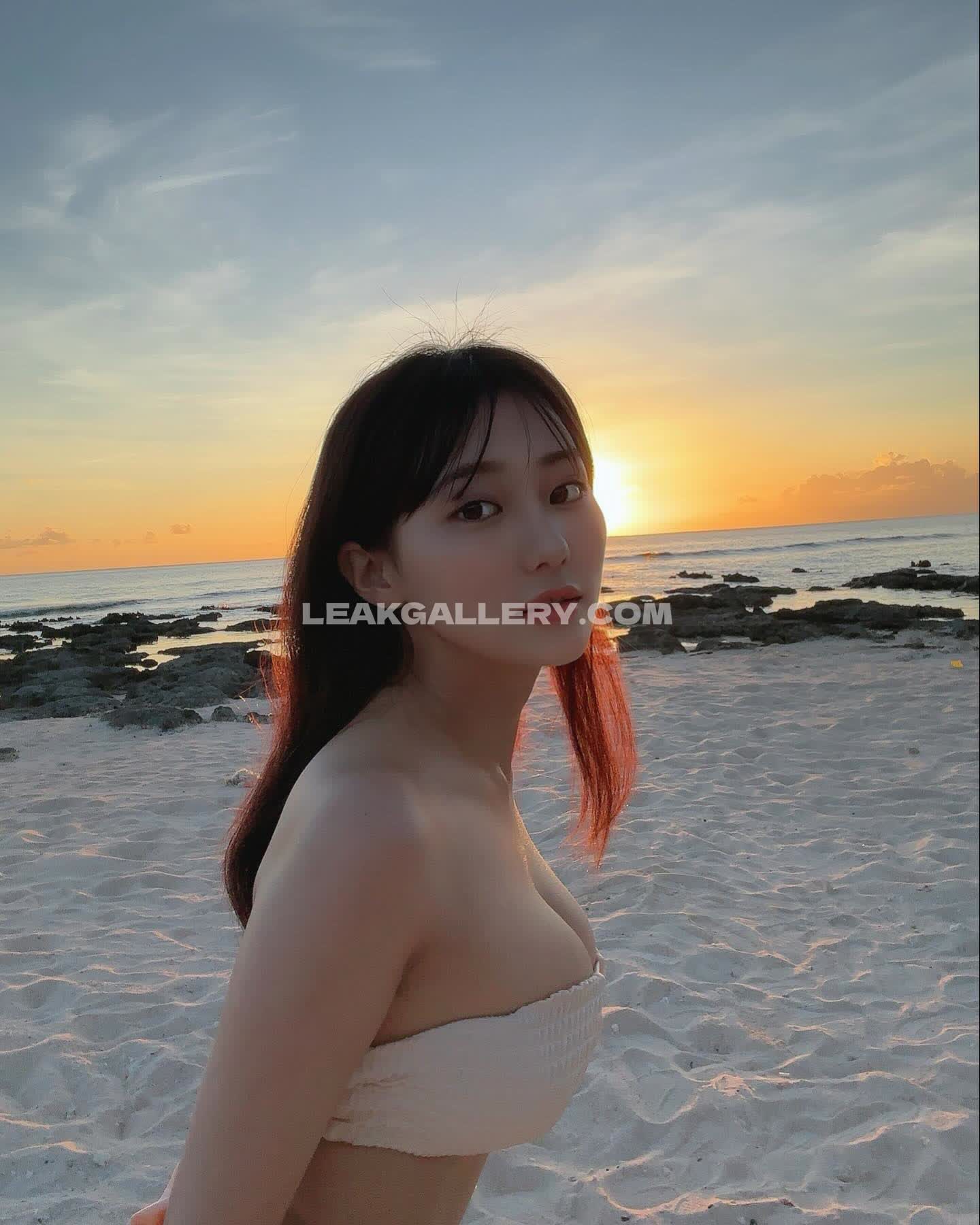 Mikumonmon_48 Exclusive Leaked Nude OnlyFans #7595041