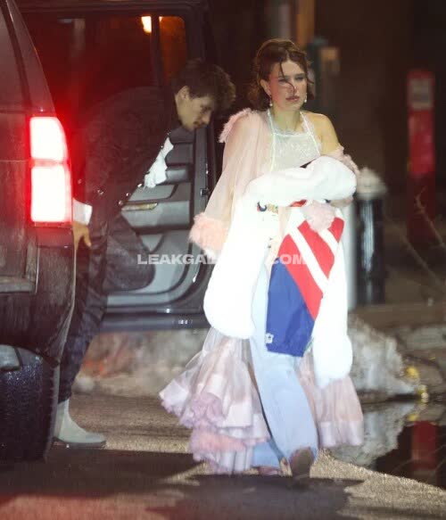 Milliebobbybrown Exclusive Leaked Nude OnlyFans #12079347