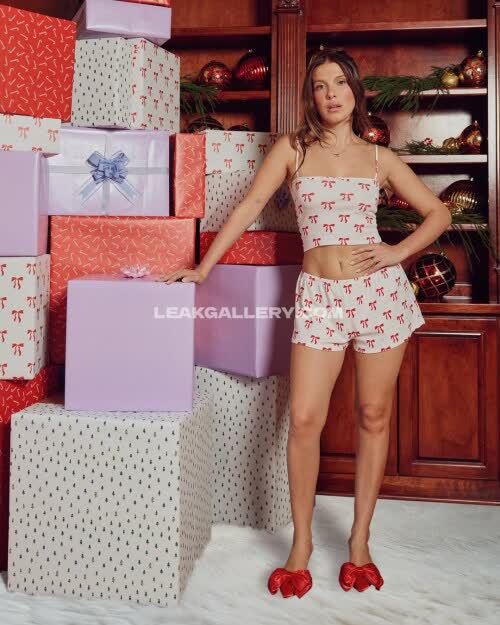 Milliebobbybrown Exclusive Leaked Nude OnlyFans #12078673
