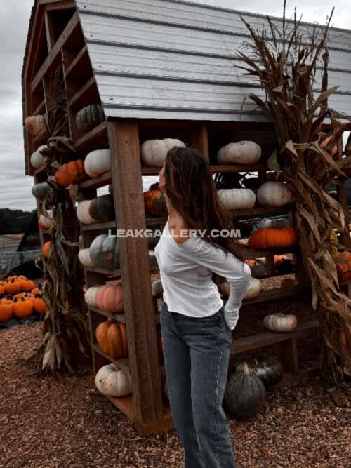 Milliebobbybrown Exclusive Leaked Nude OnlyFans #12078676