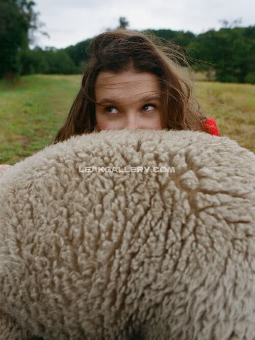 Milliebobbybrown Exclusive Leaked Nude OnlyFans #12078794