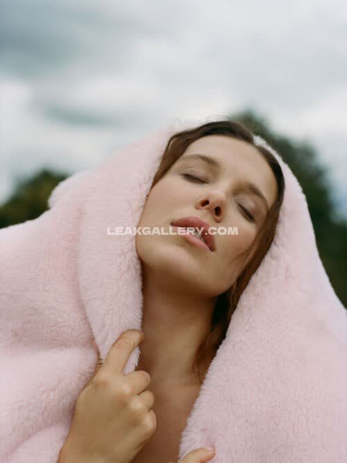 Milliebobbybrown Nudes vazados exclusivos do OnlyFans #12078802