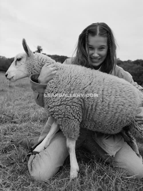 Milliebobbybrown Exclusive Leaked Nude OnlyFans #12078788