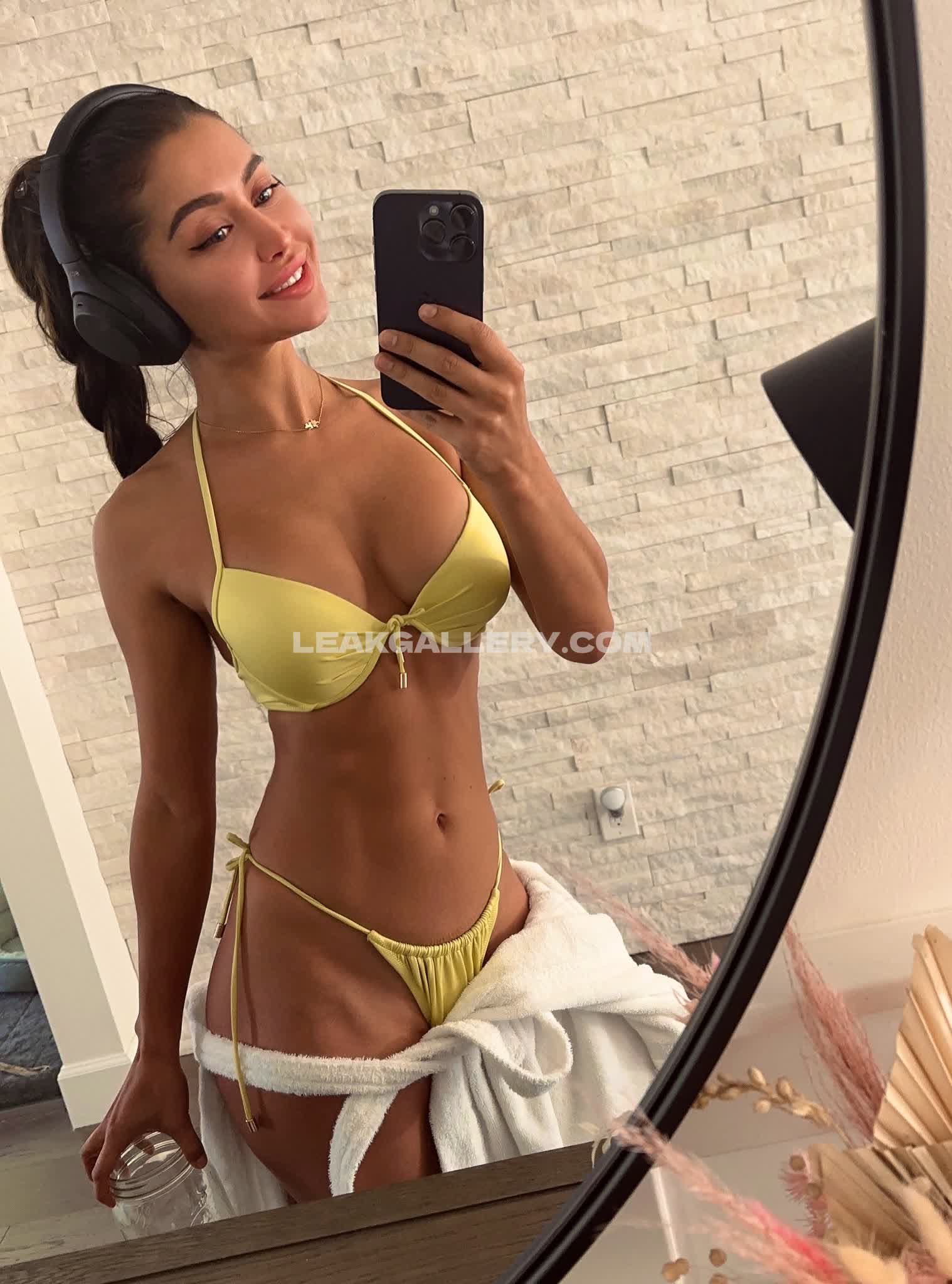 Mira_nowhere Exclusive Leaked Nude OnlyFans #7178769