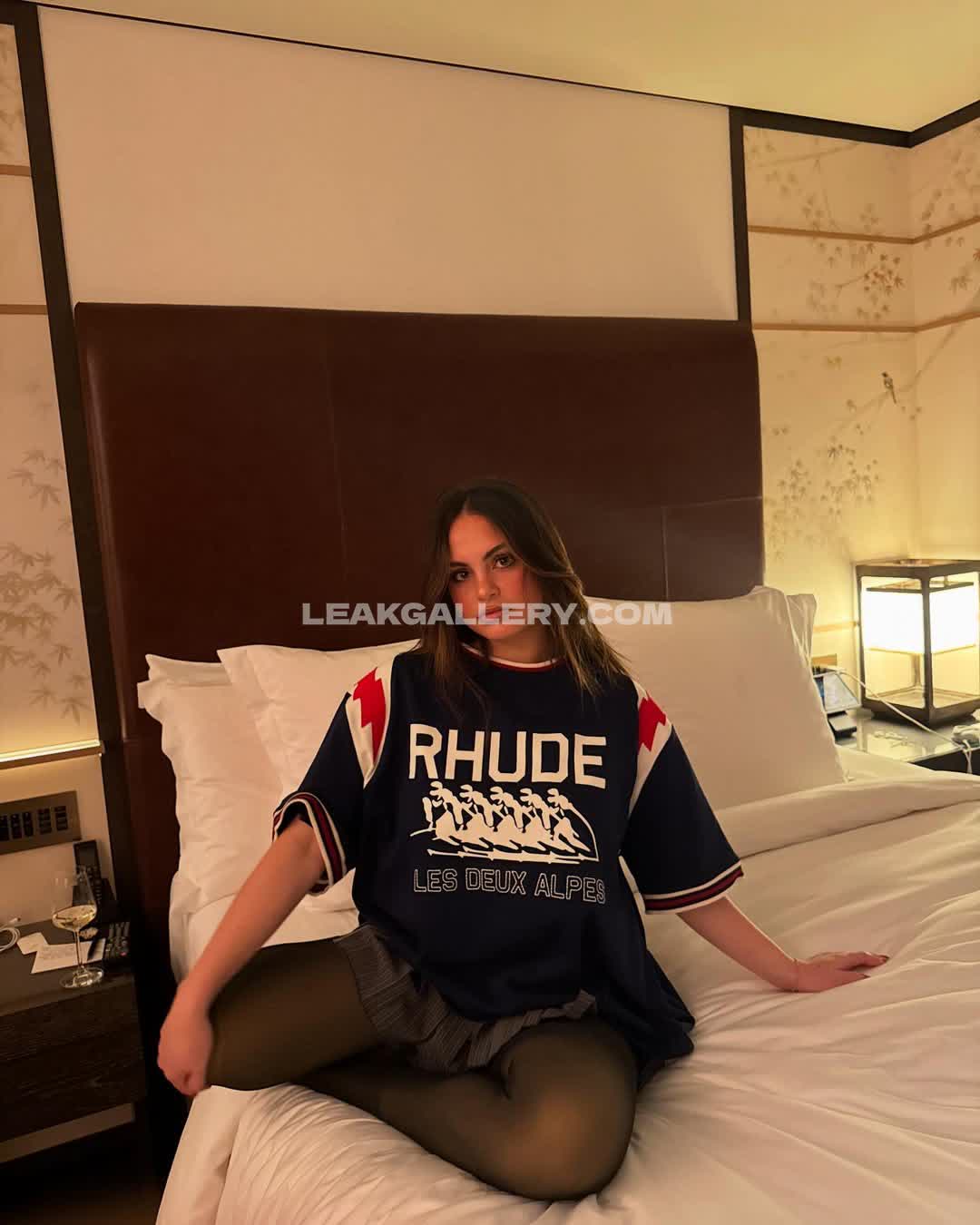 Myfavoritewants / sarabellaharriss / sexiisariii777 Exclusive Leaked Nude OnlyFans #3867922