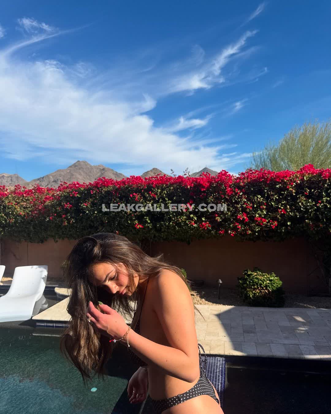Myfavoritewants / sarabellaharriss / sexiisariii777 Exclusive Leaked Nude OnlyFans #3882517
