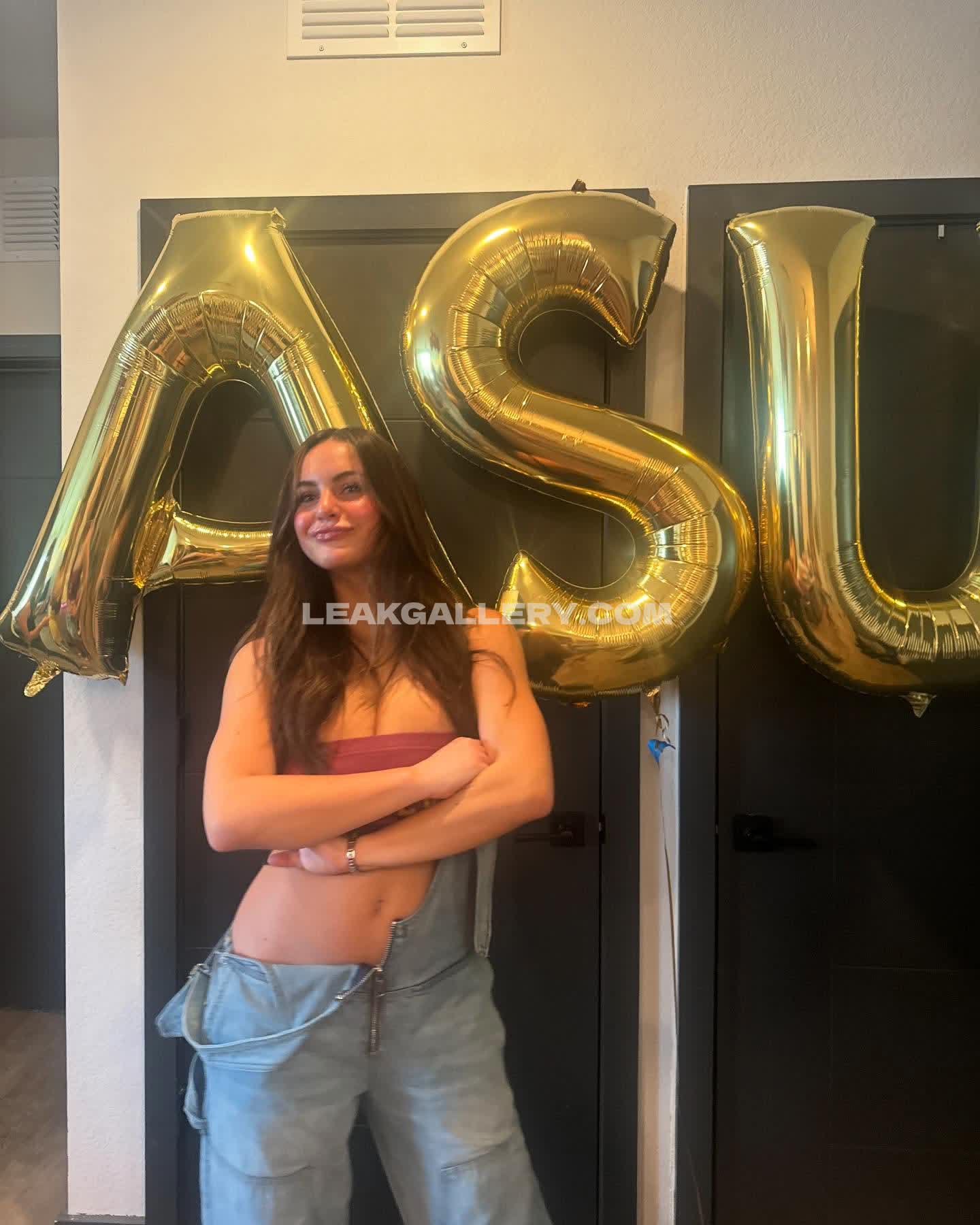 Myfavoritewants / sarabellaharriss / sexiisariii777 Exclusive Leaked Nude OnlyFans #3868696