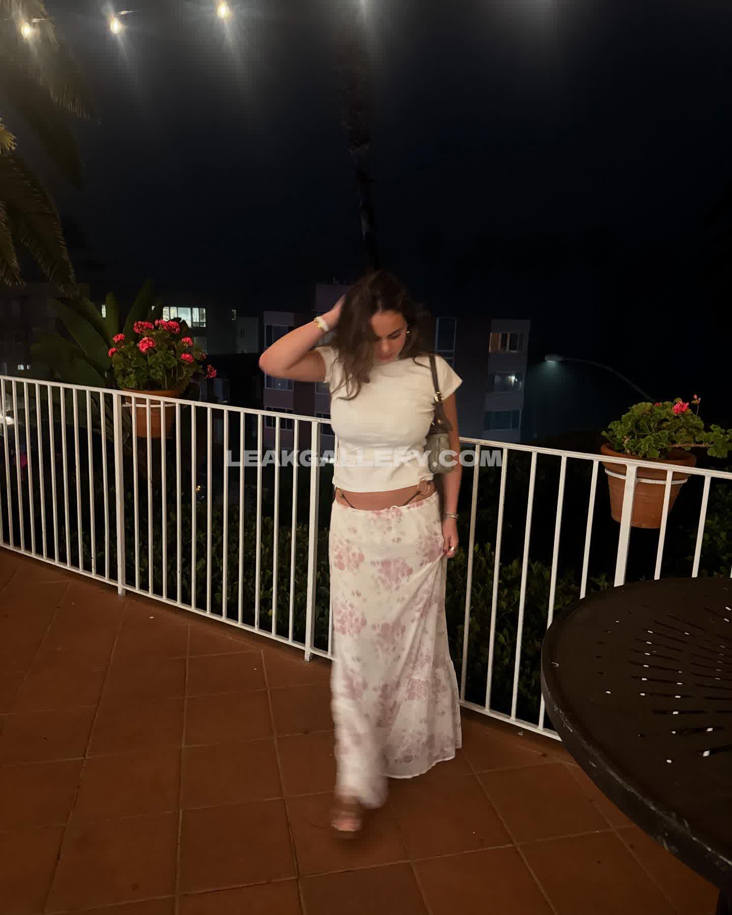 Myfavoritewants / sarabellaharriss / sexiisariii777 Exclusive Leaked Nude OnlyFans #3868234