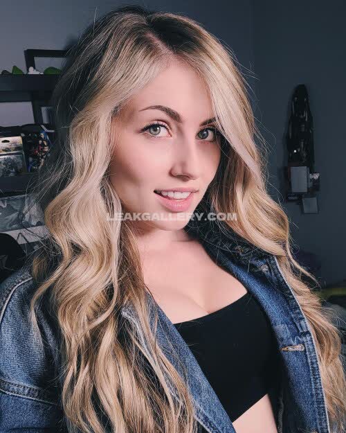 Nickitaylor Exclusive Leaked Nude OnlyFans #7492043