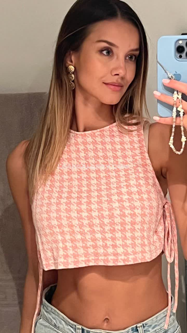 Nicolacavanis Exclusive Leaked Nude OnlyFans #3809468