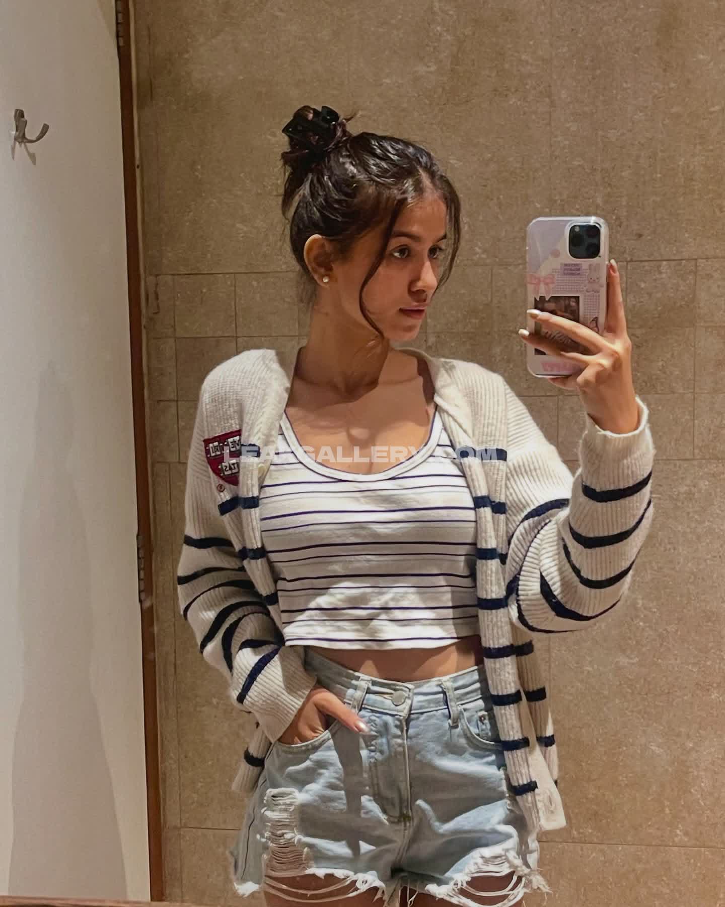 Nikilalwani_27 Exclusive Leaked Nude OnlyFans #8002198