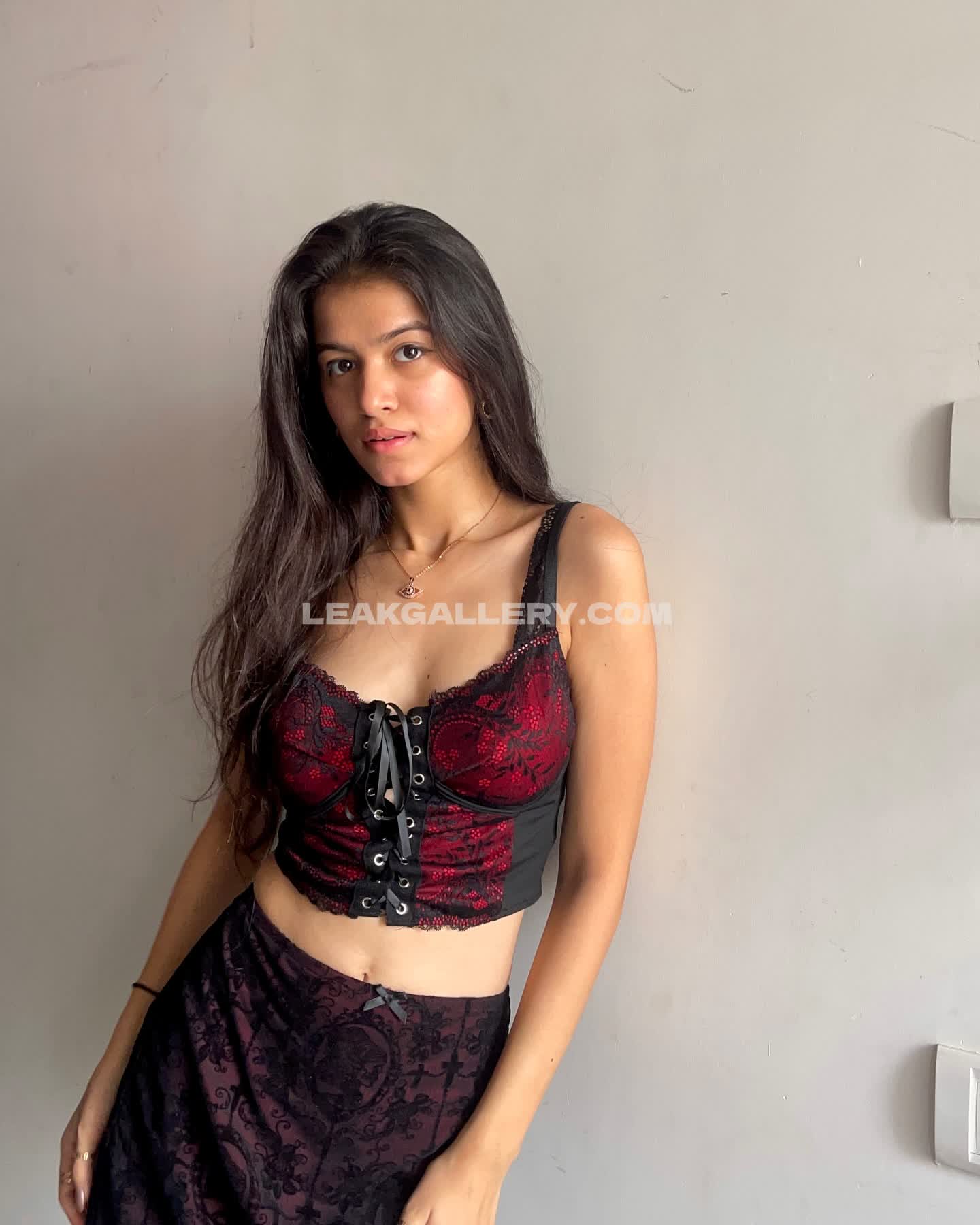 Nikilalwani_27 Exclusive Leaked Nude OnlyFans #8002502
