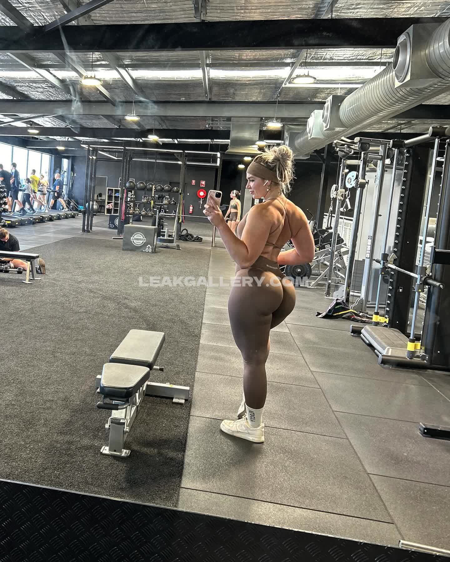 Nikita_simpson Exclusive Leaked Nude OnlyFans #4251598
