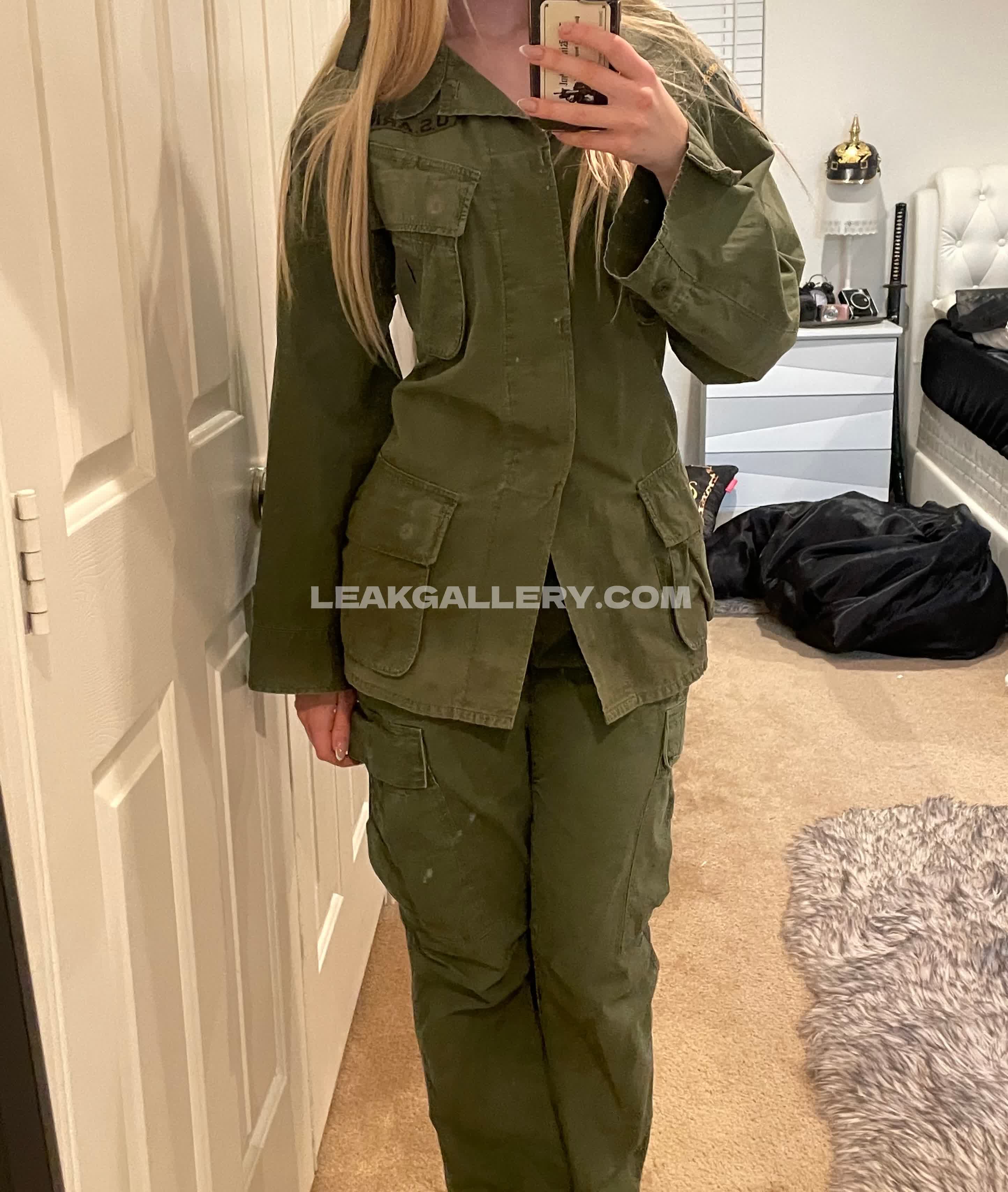 Offizieramira Exklusiv geleakte Nacktbilder von OnlyFans #8045804