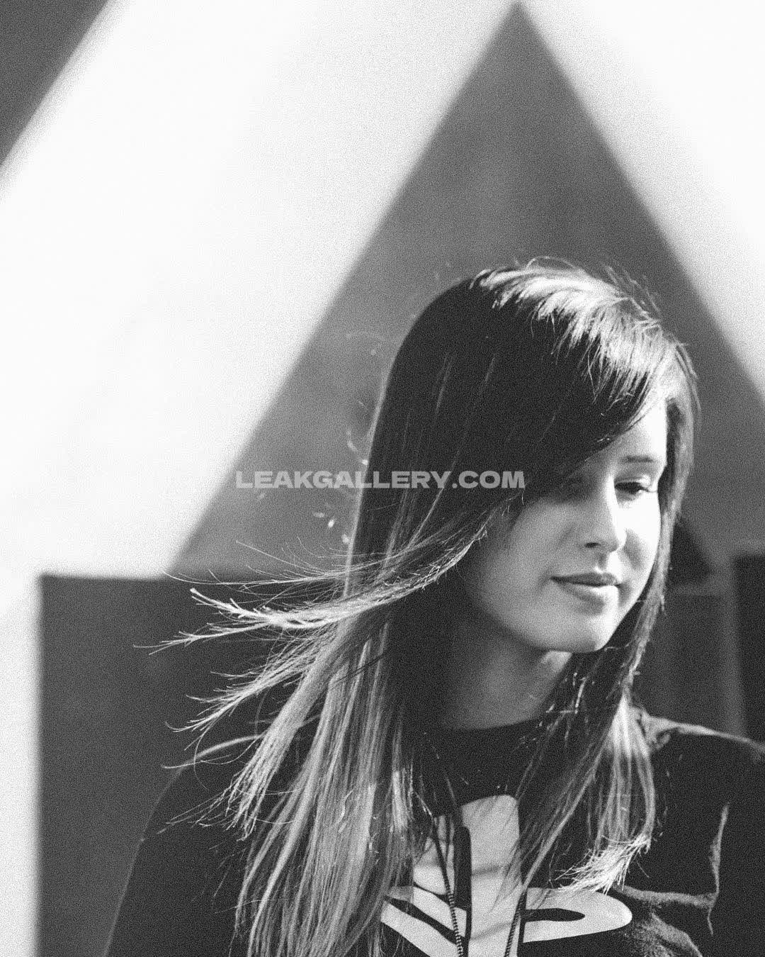 Omgitsfirefoxx Exclusive Leaked Nude OnlyFans #3966361