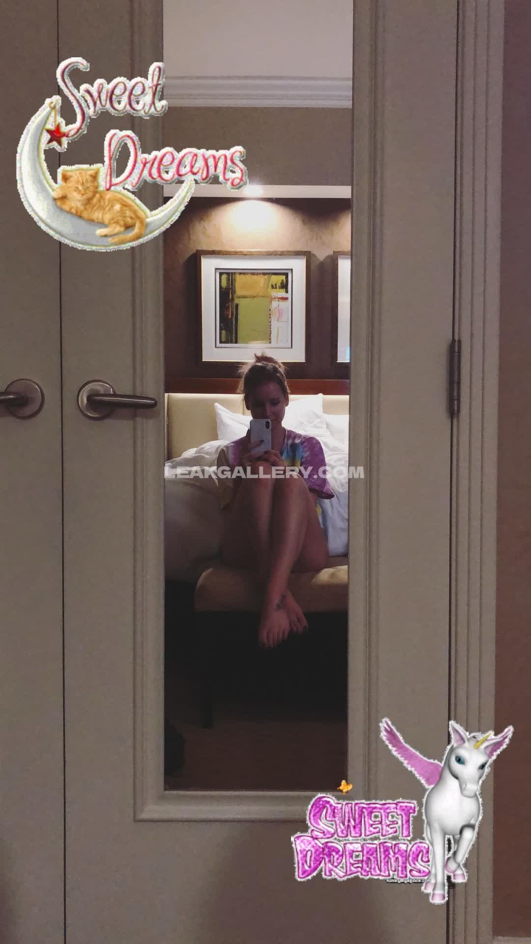 Omgitsfirefoxx OnlyFans Nudi in Esclusiva Trapela #3966950