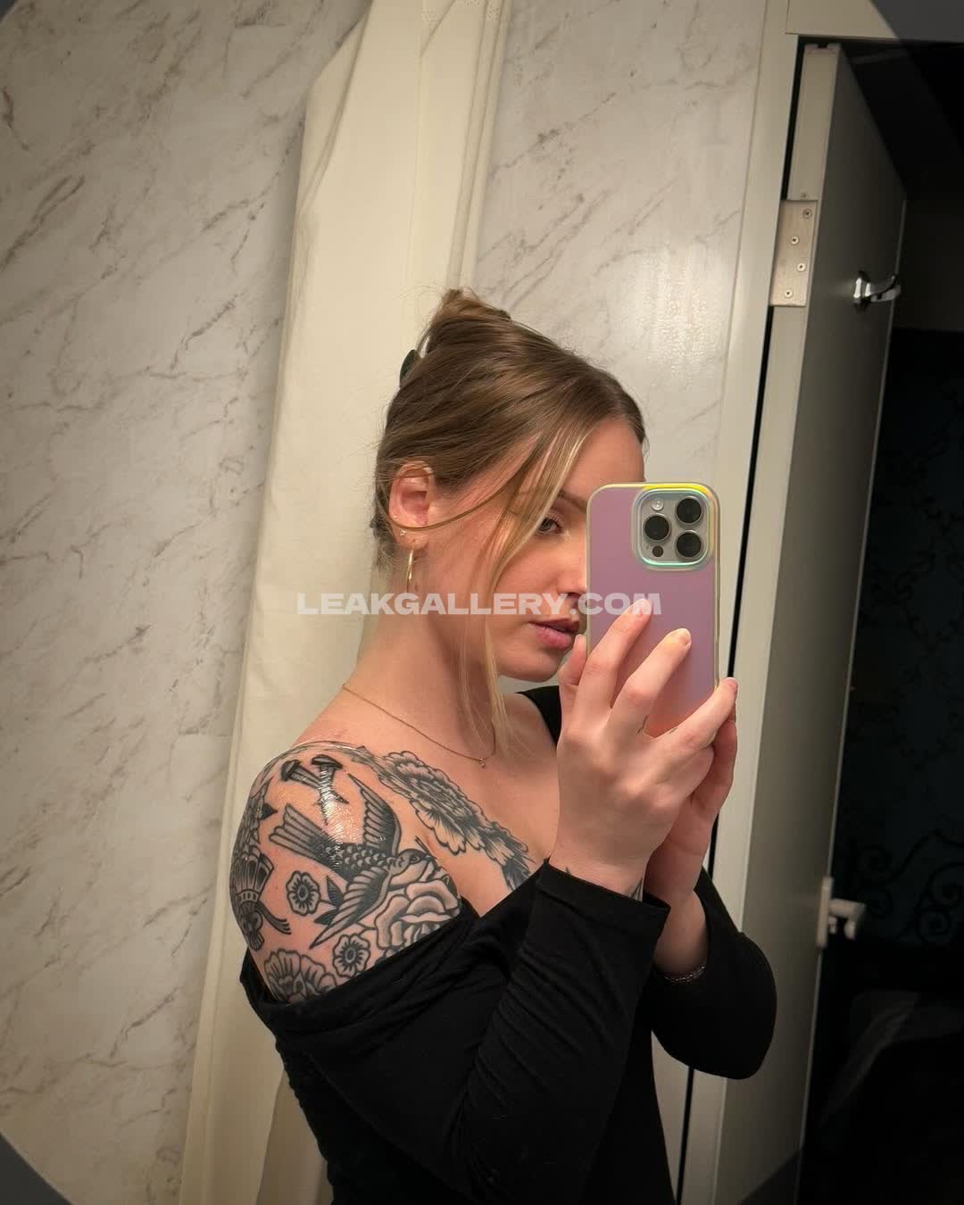 Omgitsfirefoxx Exclusive Leaked Nude OnlyFans #3972423