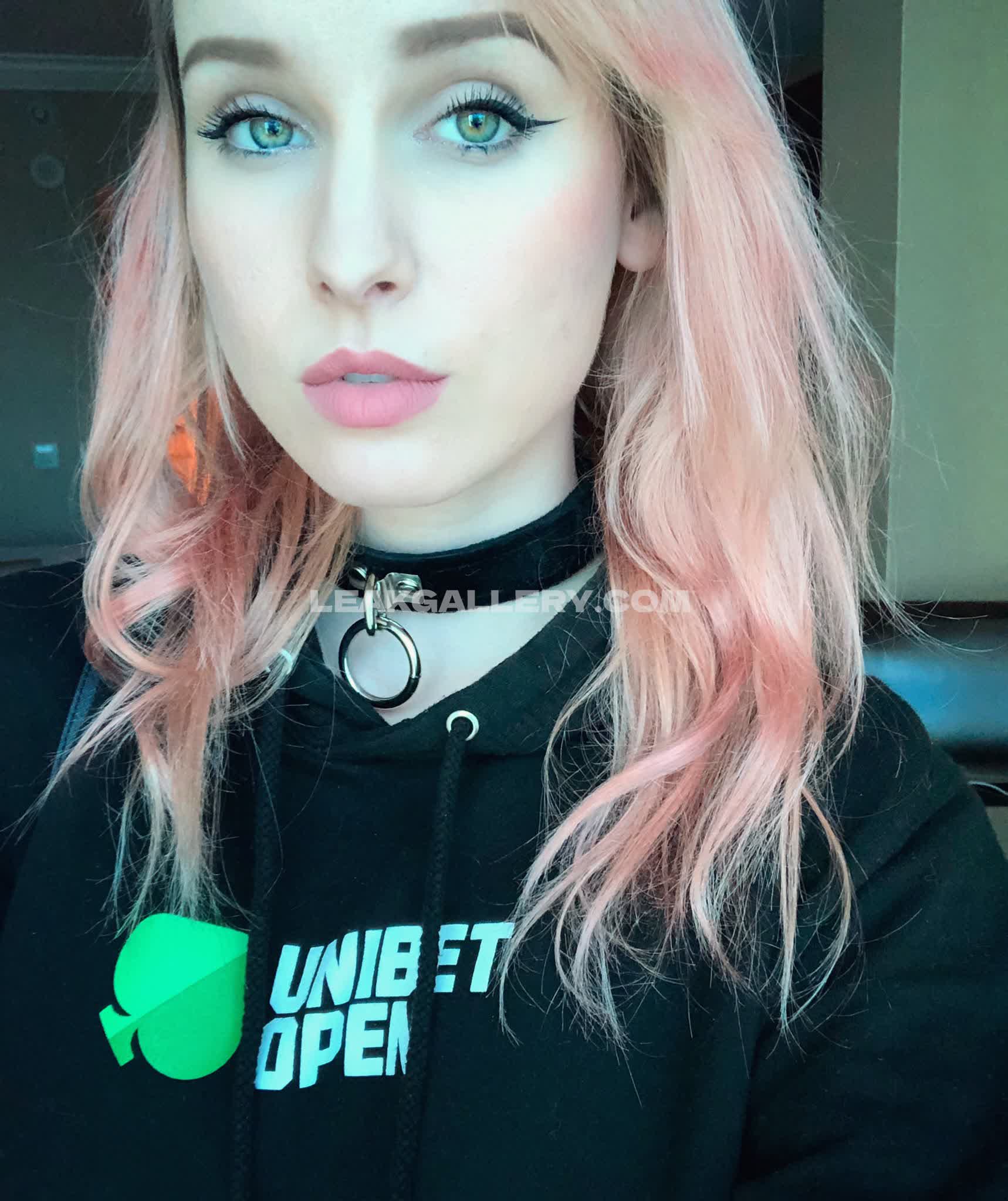 Omgitsfirefoxx Exclusive Leaked Nude OnlyFans #3963383