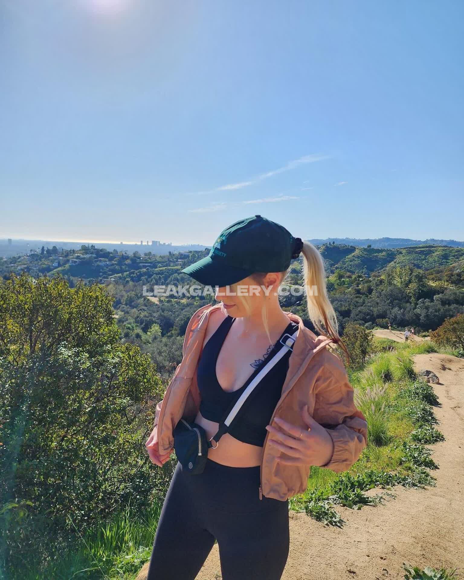 Omgitsfirefoxx OnlyFans Nudi in Esclusiva Trapela #3974673