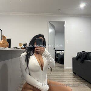 Poppiillouizz Exclusive Leaked Nude OnlyFans #7060038