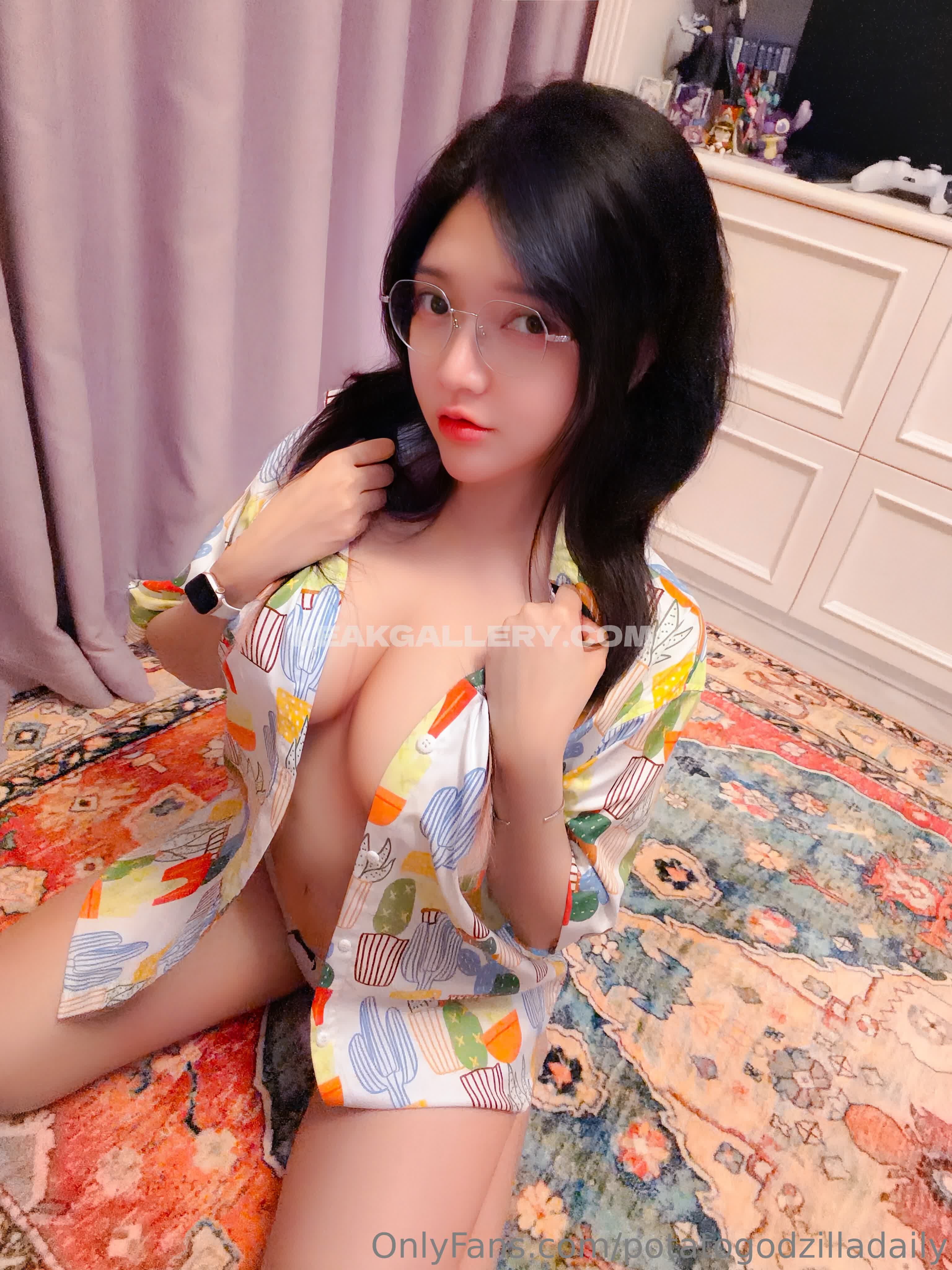 Potatogodzilla Exclusive Leaked Nude OnlyFans #8195628