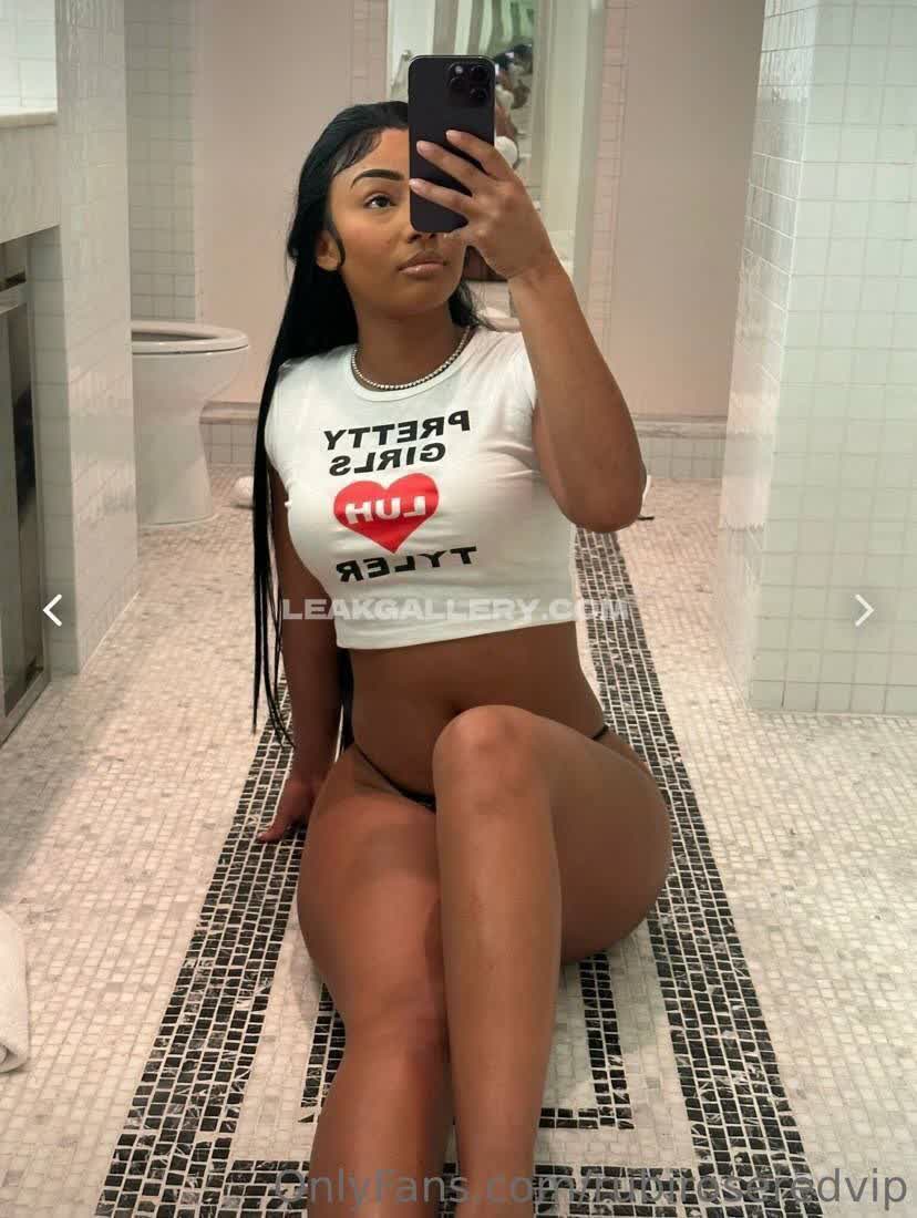 Rubirose Exclusive Leaked Nude OnlyFans #8305349
