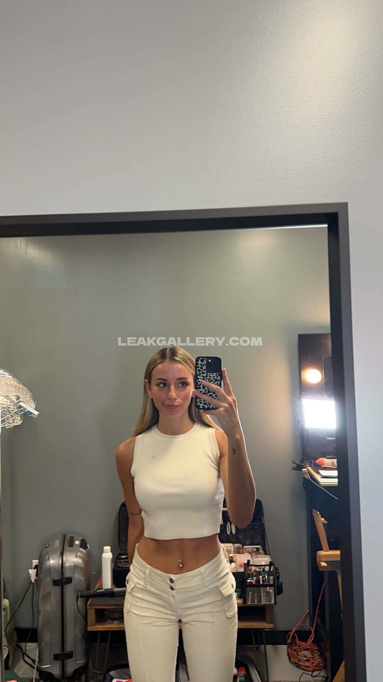 Sadiemckenna Exclusive Leaked Nude OnlyFans #3006992