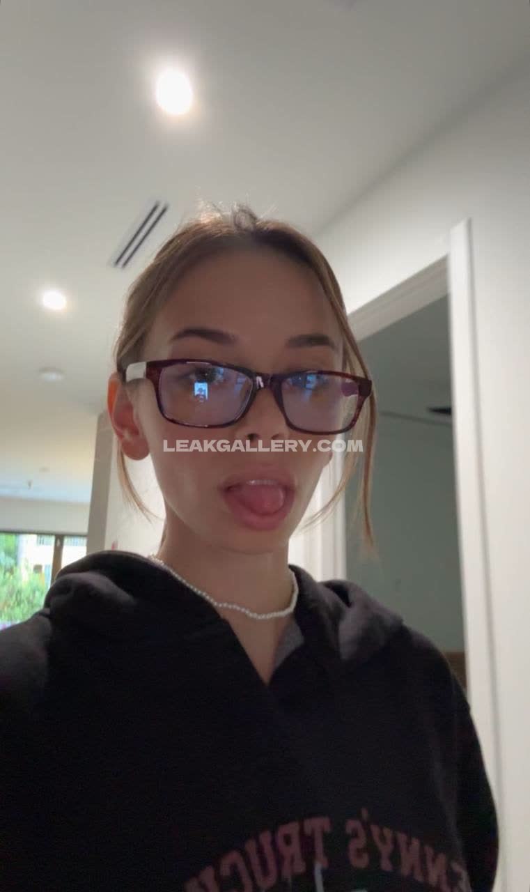 Sadiemckenna Exclusive Leaked Nude OnlyFans #3032465
