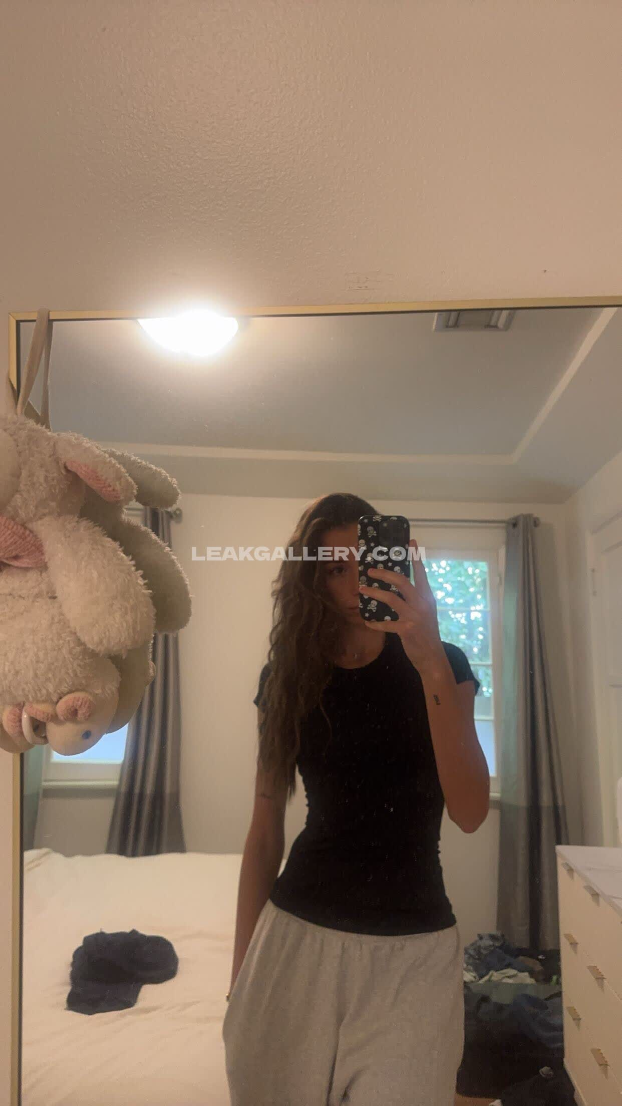 Sadiemckenna Exclusive Leaked Nude OnlyFans #3006988