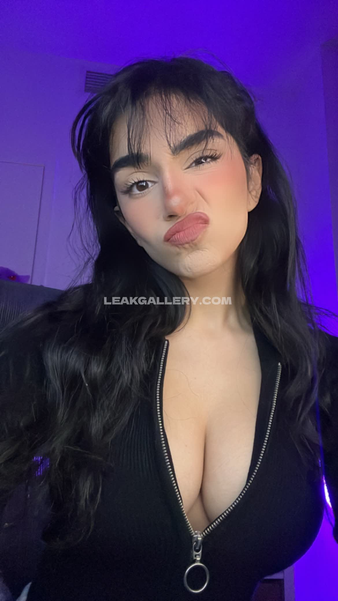 Sairaspooks / saira OnlyFans Nudi in Esclusiva Trapela #4036334
