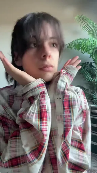 saritaktty video thumbnail