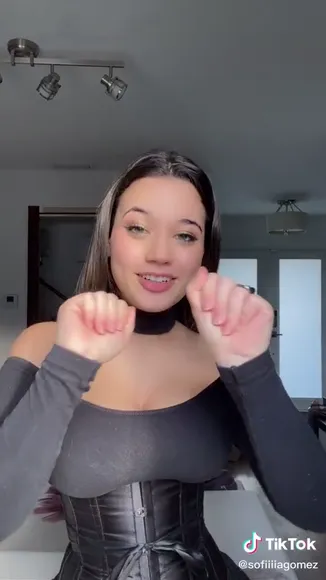sofiiiiagomez video thumbnail