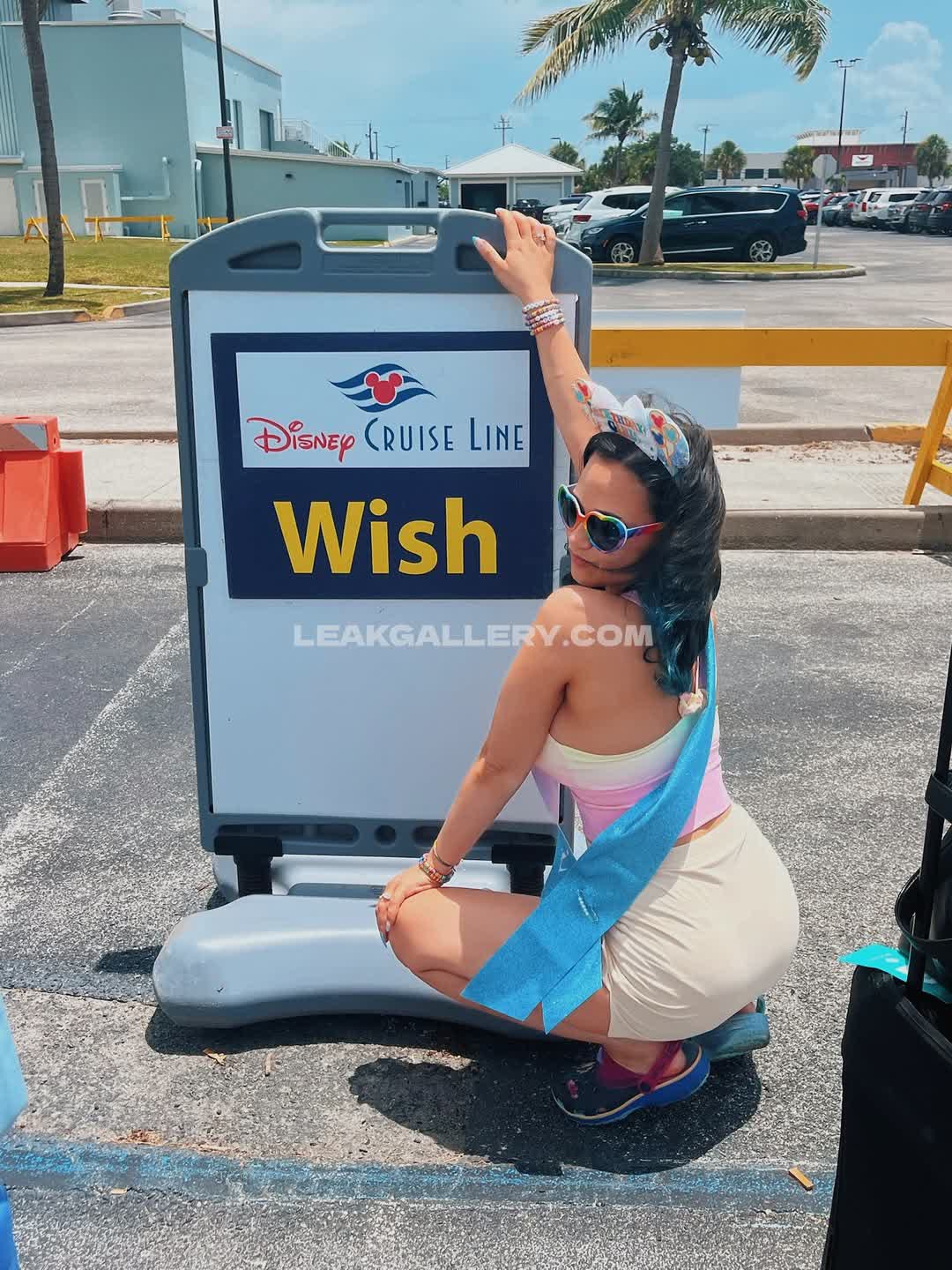 Sofia Gomez / Sofiiiiagomez Exclusive Leaked Nude OnlyFans #4295260