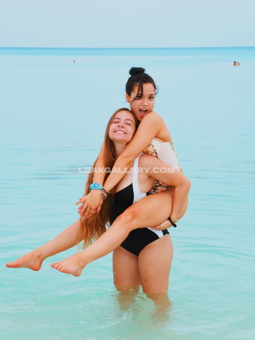 Sofia Gomez / Sofiiiiagomez Exclusive Leaked Nude OnlyFans #4295308