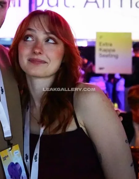 Soupforeloise Exclusive Leaked Nude Onlyfans #7974026