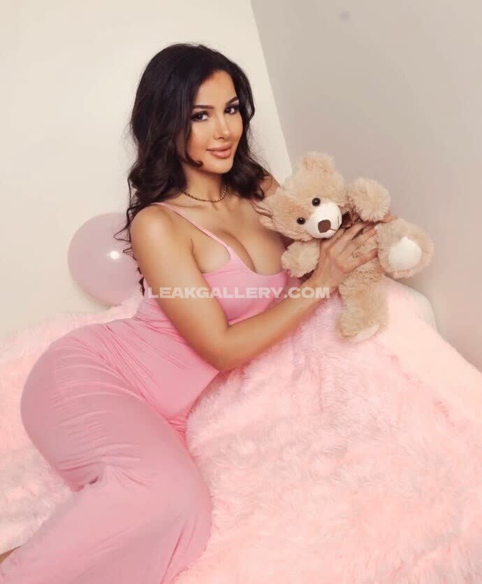 Sssniperwolf Exclusive Leaked Nude OnlyFans #7807184