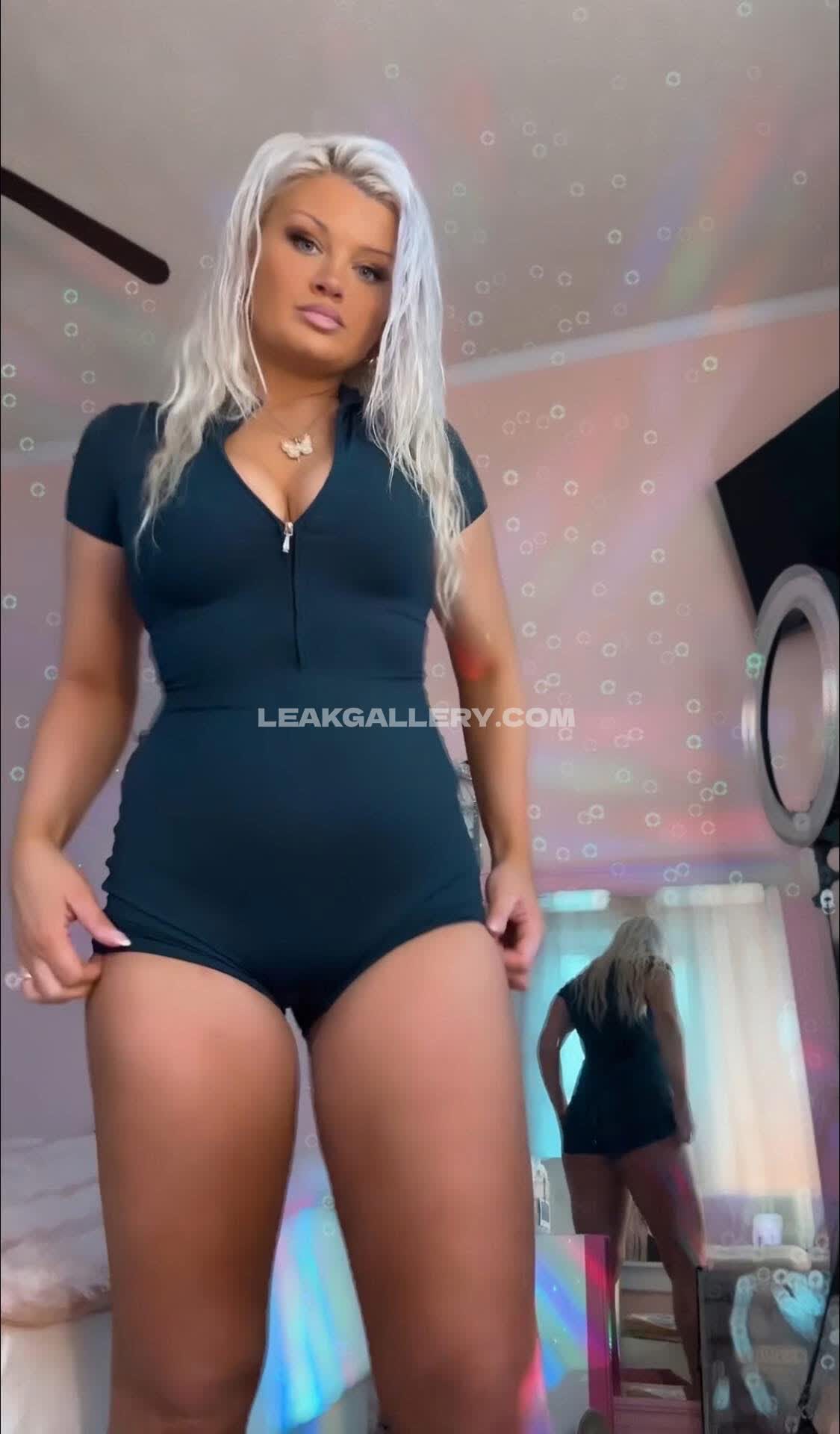 Stephycarmen Exclusive Leaked Nude OnlyFans #8018027
